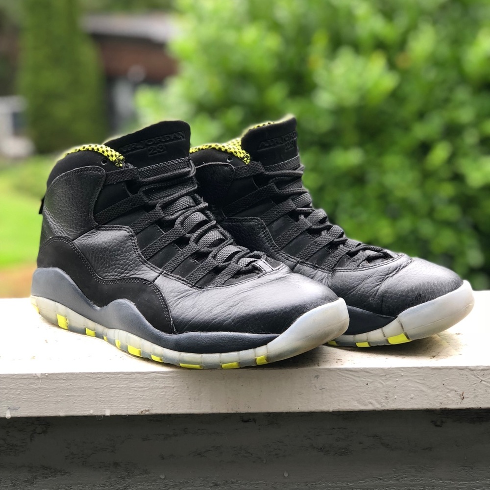 Jordan Retro 10 (Venom Colorway)